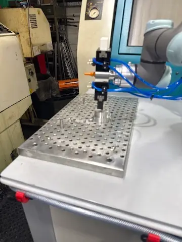CNC Machine Loading And Unloading Automation Services